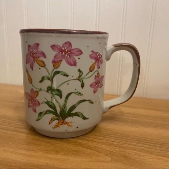 Hearthside Dining Vintage Otagiri Floral Cup Mug NO. 551 Made In Japan - Picture 1 of 4